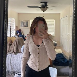 Large Aeropostale Cream long sleeve tee with fake buttons